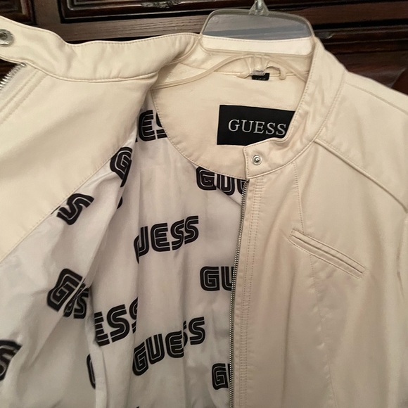 Guess faux leather jacket like new - Picture 3 of 3